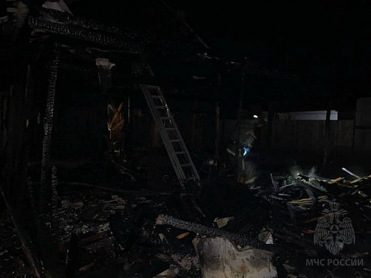 В Кинешемском районе из-за неосторожного обращения с огнем сгорели сараи